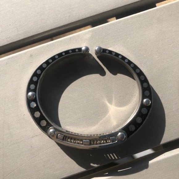 UNISEX CUFF - SURGICAL STEEL - Picture 2 of 2